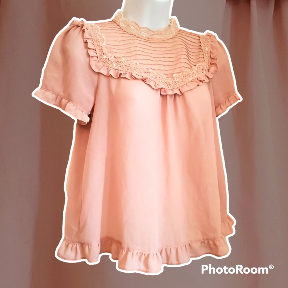 Forever 21 Charming Blush Blouse with Ruffle and Lace